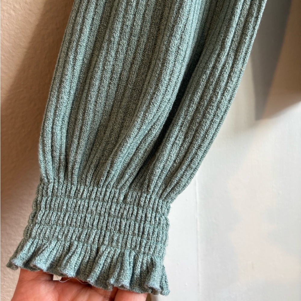 Ribbed Long Sleeve Top in Green - Picture 4 of 6